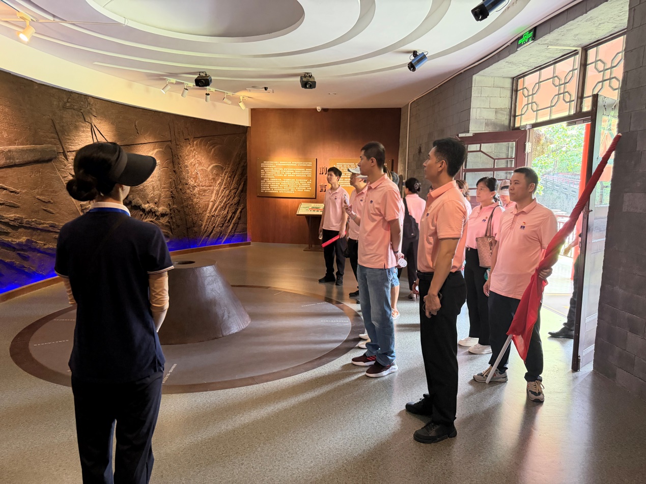 f2bd6dab0e9a9cebc7964d82618ea865 365英国上市(集团)有限公司-Official website